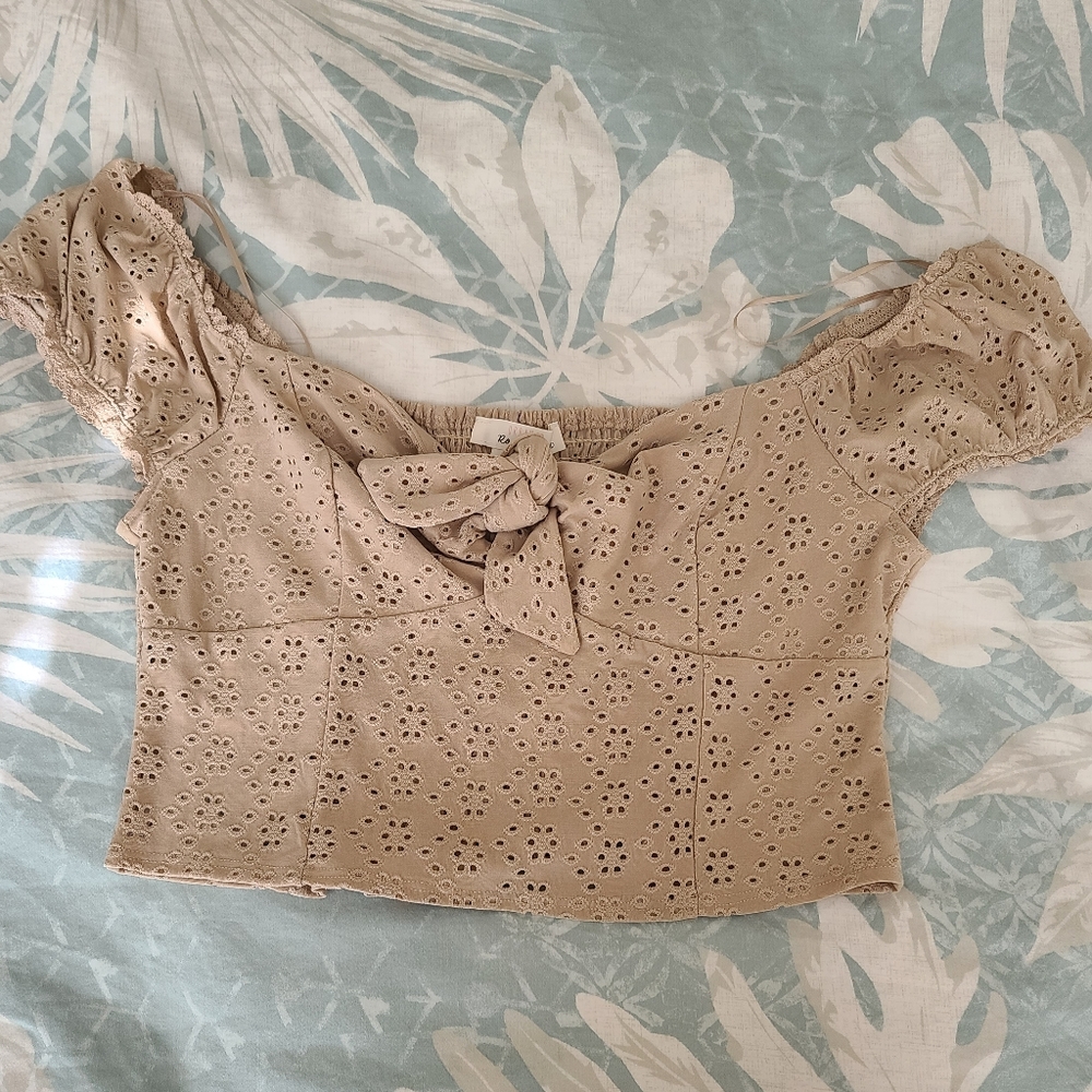 Urban Romantics Cute Lace Detail Crop